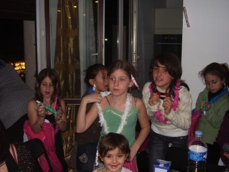 Moi Talia Alison Hannah Rivka Lisou 